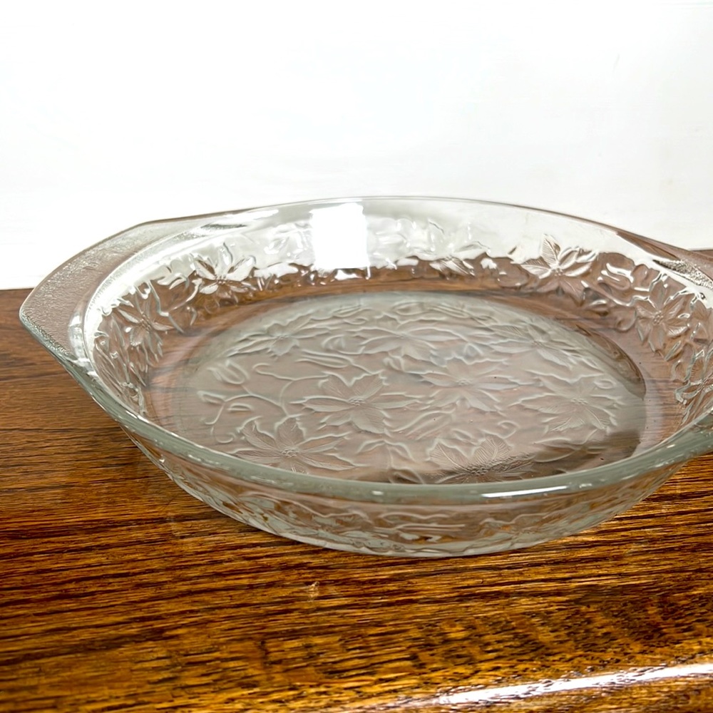 Princess House Fantasia crystal glass pie dish